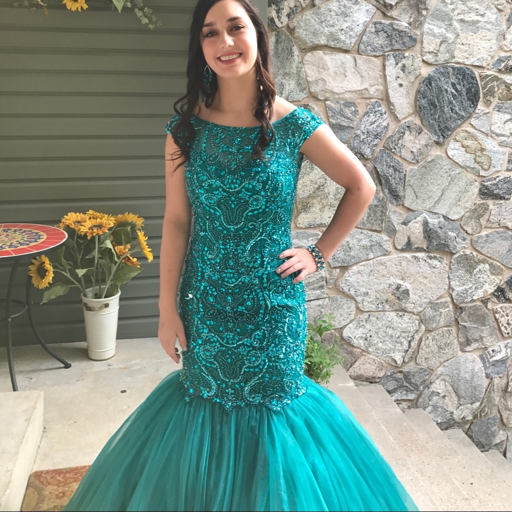 Prom dress